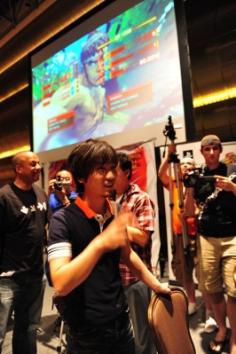 Daigo venciendo a Justin Wong en la final del Street Fighter IV.